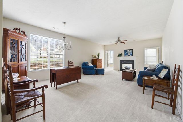 115 Thornfield Drive, Lynchburg, VA 24502