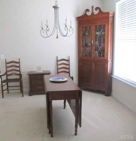 115 Thornfield Drive, Lynchburg, VA 24502