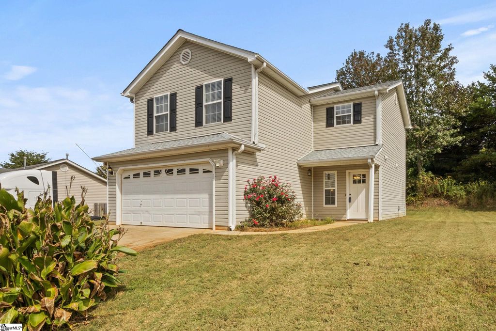 16 Laws Lane, Piedmont, SC 29673