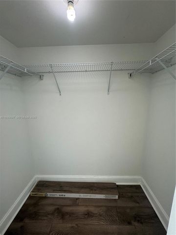 16710 NE 9th Ave 305, North Miami Beach, FL 33162