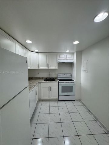 16710 NE 9th Ave 305, North Miami Beach, FL 33162