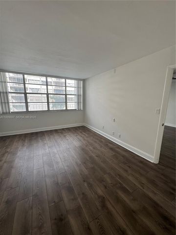 16710 NE 9th Ave 305, North Miami Beach, FL 33162