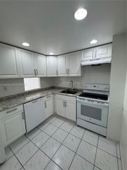 16710 NE 9th Ave 305, North Miami Beach, FL 33162