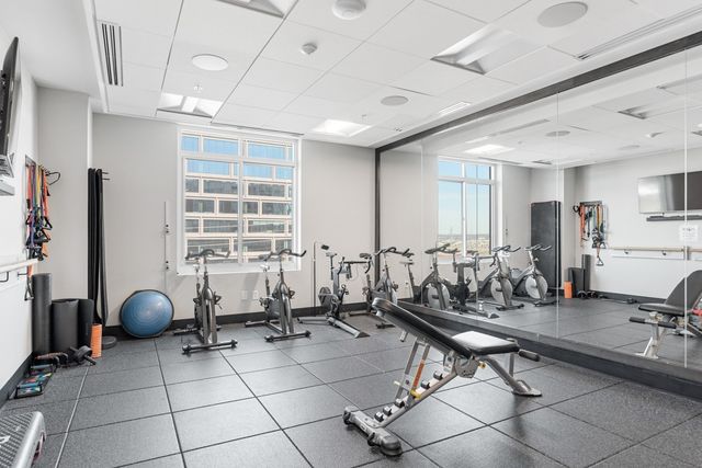 20 Rutledge St Apt 504, Nashville, TN 37210