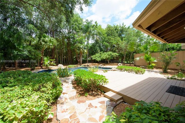 8875 SW 110th St, Miami, FL 33176