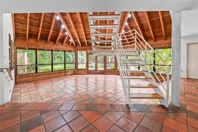 8875 SW 110th St, Miami, FL 33176