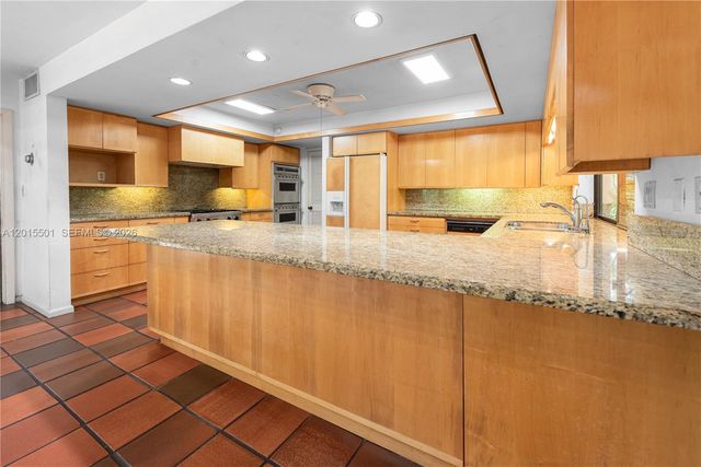 8875 SW 110th St, Miami, FL 33176