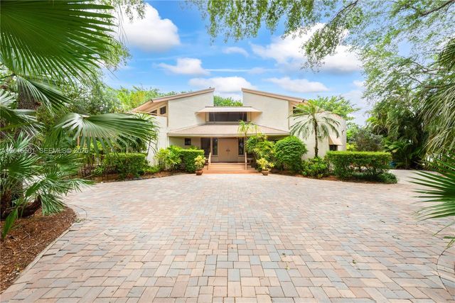 8875 SW 110th St, Miami, FL 33176