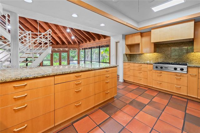 8875 SW 110th St, Miami, FL 33176