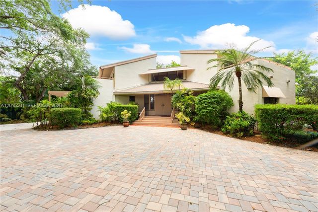 8875 SW 110th St, Miami, FL 33176