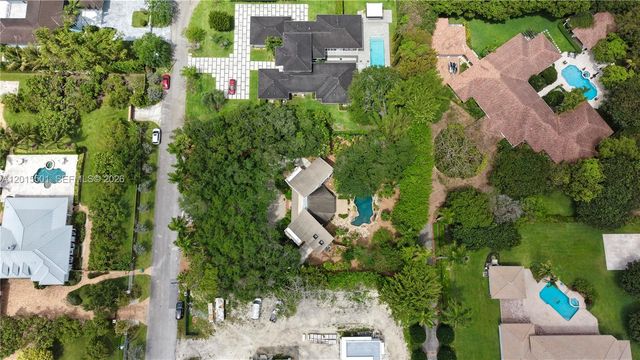 8875 SW 110th St, Miami, FL 33176