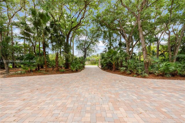 8875 SW 110th St, Miami, FL 33176