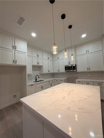 2324 Thornton Avenue, Mission, TX 78574