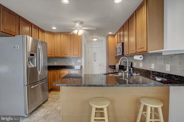 200 PARK VIEW DR, Chambersburg, PA 17201