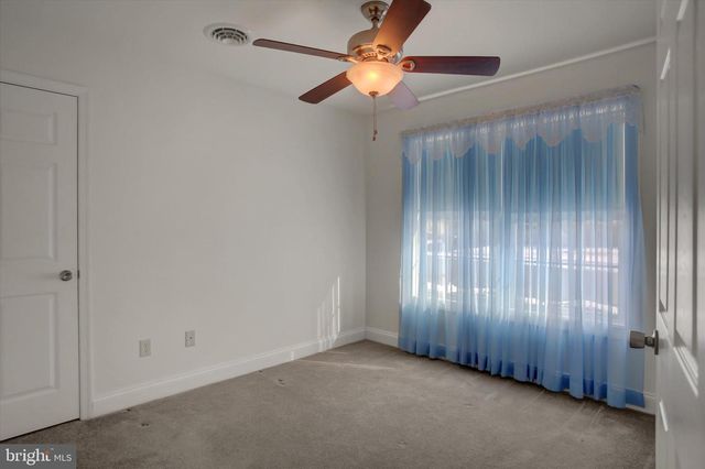 200 PARK VIEW DR, Chambersburg, PA 17201