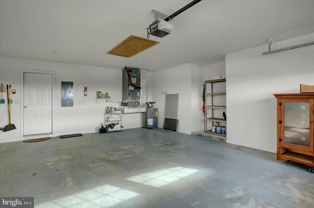 200 PARK VIEW DR, Chambersburg, PA 17201