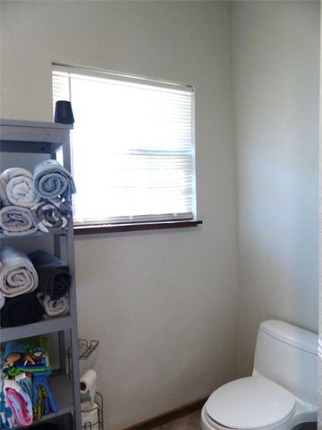 617 N Bridge, Brady, TX 76825