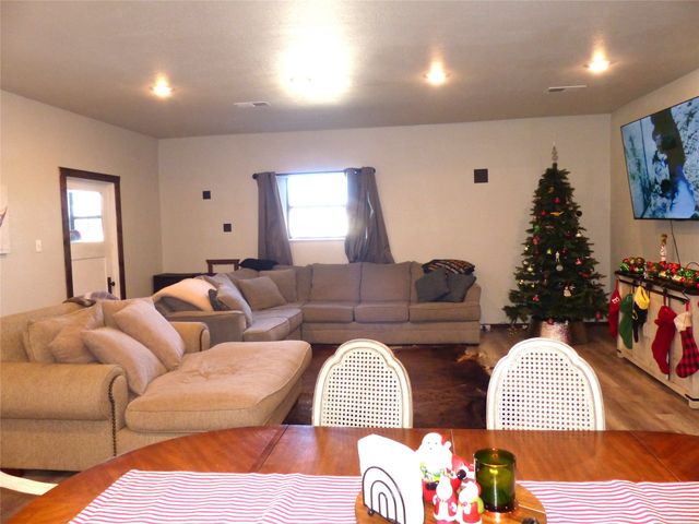 617 N Bridge, Brady, TX 76825