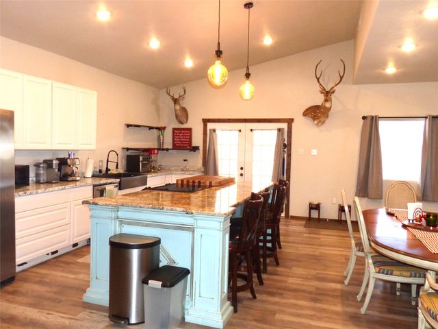 617 N Bridge, Brady, TX 76825