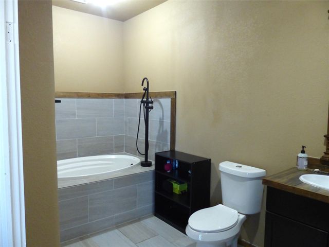 617 N Bridge, Brady, TX 76825