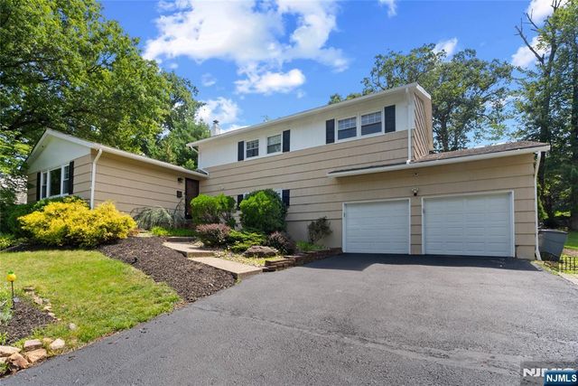 260 Saint Cloud Avenue, West Orange, NJ 07052