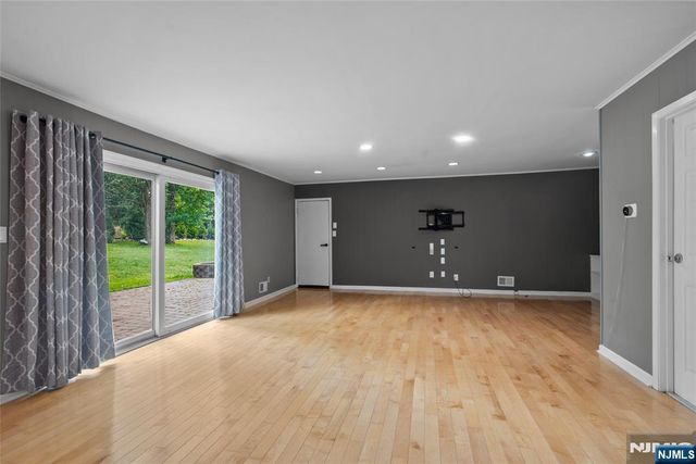 260 Saint Cloud Avenue, West Orange, NJ 07052