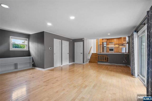 260 Saint Cloud Avenue, West Orange, NJ 07052