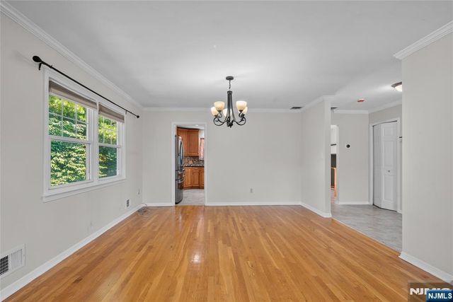 260 Saint Cloud Avenue, West Orange, NJ 07052