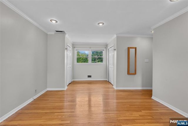 260 Saint Cloud Avenue, West Orange, NJ 07052