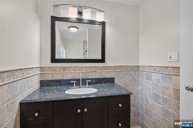 260 Saint Cloud Avenue, West Orange, NJ 07052