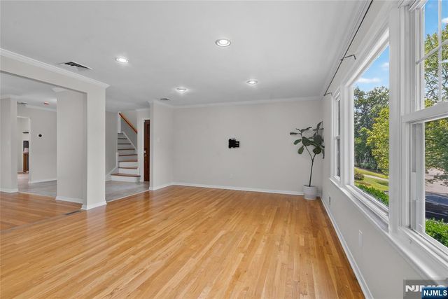 260 Saint Cloud Avenue, West Orange, NJ 07052
