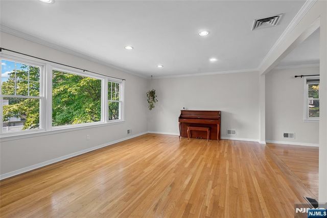 260 Saint Cloud Avenue, West Orange, NJ 07052