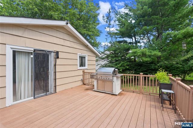 260 Saint Cloud Avenue, West Orange, NJ 07052