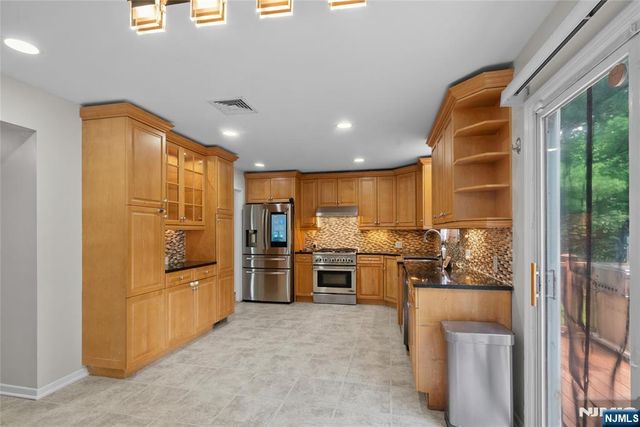 260 Saint Cloud Avenue, West Orange, NJ 07052