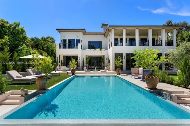 8345 Ponce De Leon Road, Miami, FL 33143
