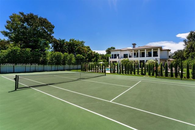 8345 Ponce De Leon Road, Miami, FL 33143