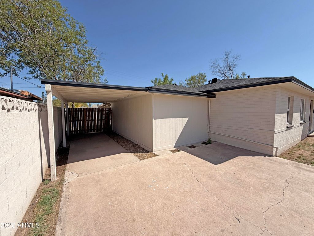 100 E 7TH Drive, Mesa, AZ 85210 — photo 2