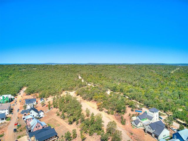 133 Lower Greenway, Carlton Landing, OK 74432