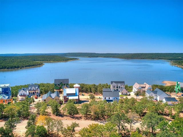 133 Lower Greenway, Carlton Landing, OK 74432