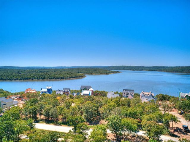 133 Lower Greenway, Carlton Landing, OK 74432