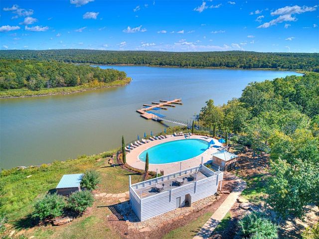 133 Lower Greenway, Carlton Landing, OK 74432