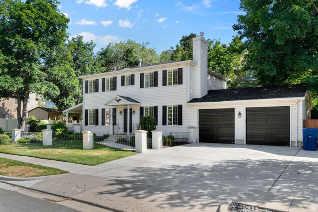 Image 3 of property listing at 3440 E WINESAP RD, Cottonwood Heights, UT 84121
