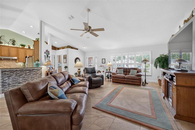 16364 SE 89TH TERRACE, Summerfield, FL 34491