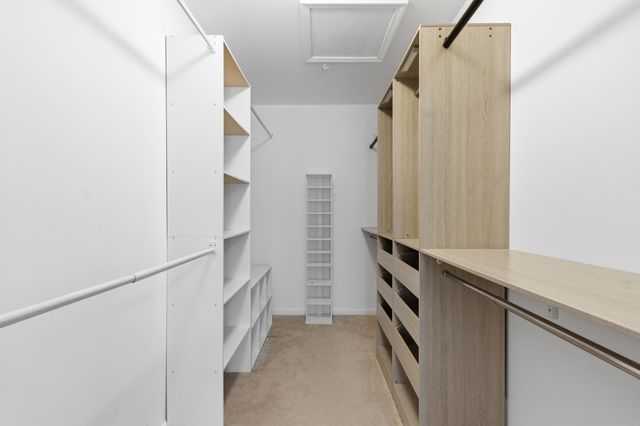 28211 Oakmonte Circle E, New Hudson, MI 48165