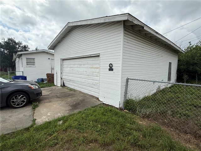 4901 Anthony St, Corpus Christi, TX 78415