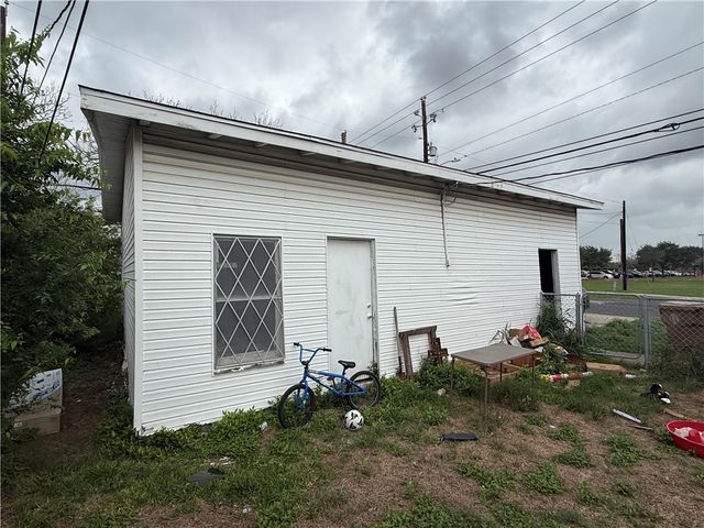4901 Anthony St, Corpus Christi, TX 78415