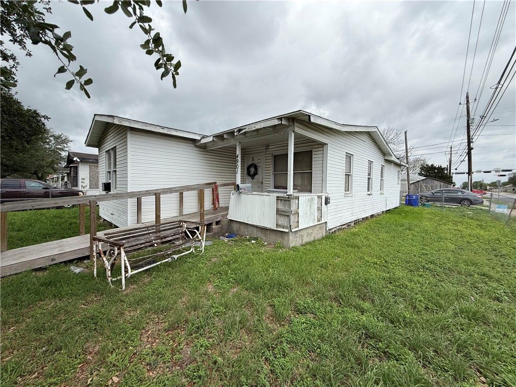 4901 Anthony St, Corpus Christi, TX 78415