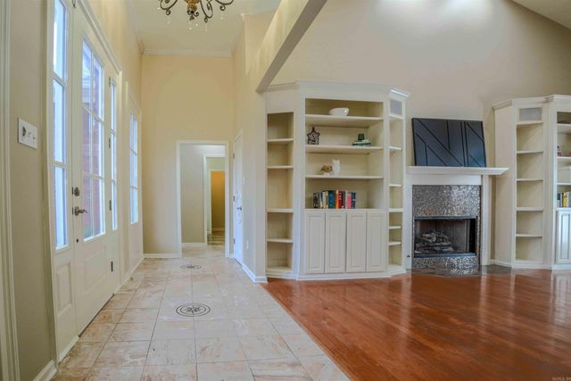 102 Raintree Court, Hot Springs, AR 71901