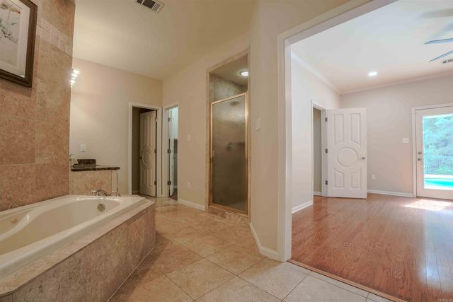 102 Raintree Court, Hot Springs, AR 71901