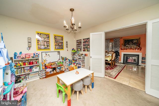 9982 LAKE LANDING RD, Gaithersburg, MD 20886